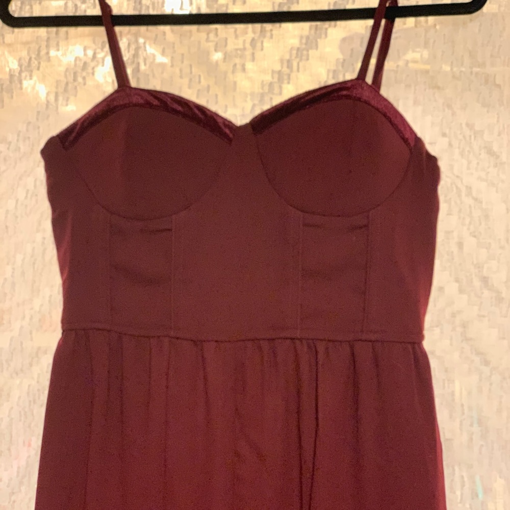 Burgundy romper with pockets!